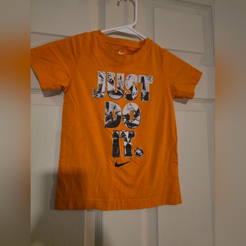 Nike Kids Orange Graphic T-Shirt